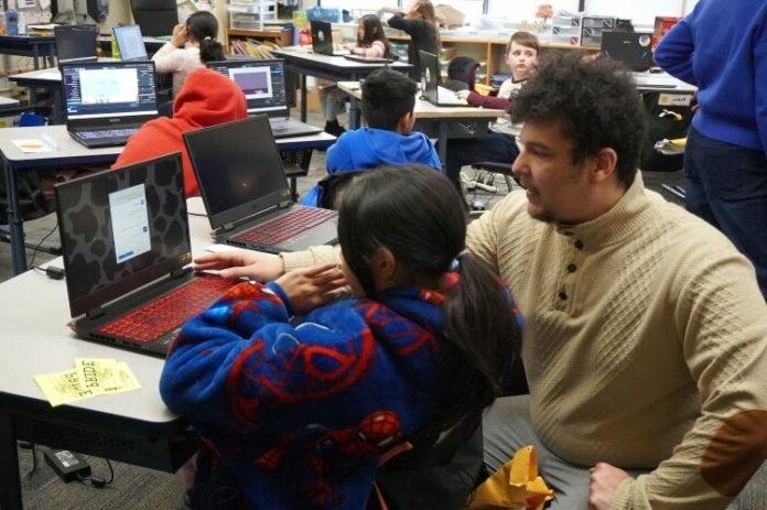 Introducing Elementary Students to Coding